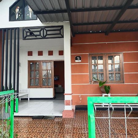 Argolawu Homestay Tawangmangu Esterno foto